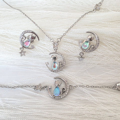 Image of Set Gato en la Luna y Estrellas - Collar, Pulsera y Aretes S925
