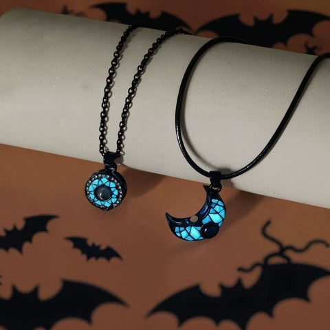 Image of COLLAR SOL Y LUNA PROYECTANTE LUMINOSO