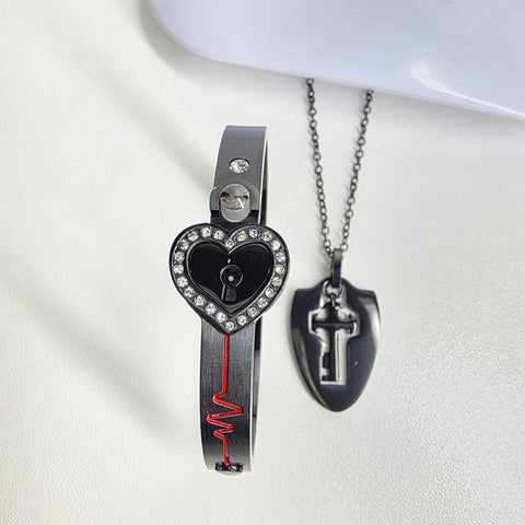 Image of Set de Collar y Pulsera de Pareja con Llave Única