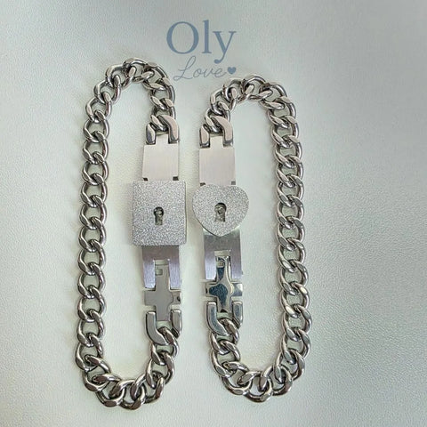 Image of Pulseras de Pareja con Llave Única y Diseño Exclusivo