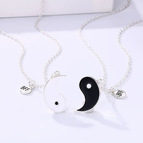 Image of COLLAR YIN YANG
