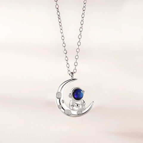 Image of COLLAR ASTRONAUTA