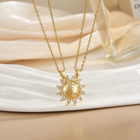 Image of COLLAR DE SOL ETERNO