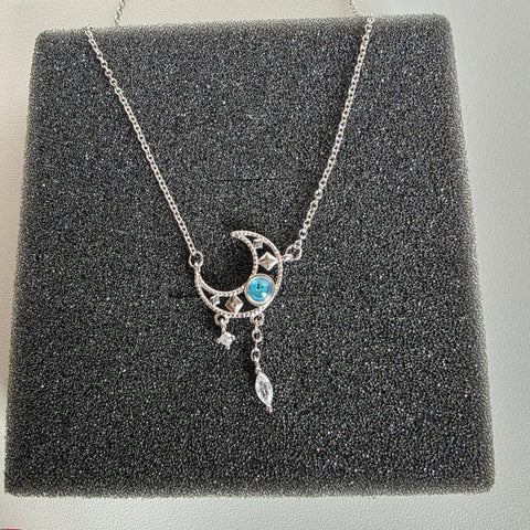 Image of Collar Luna - Luz que Guía el Amor