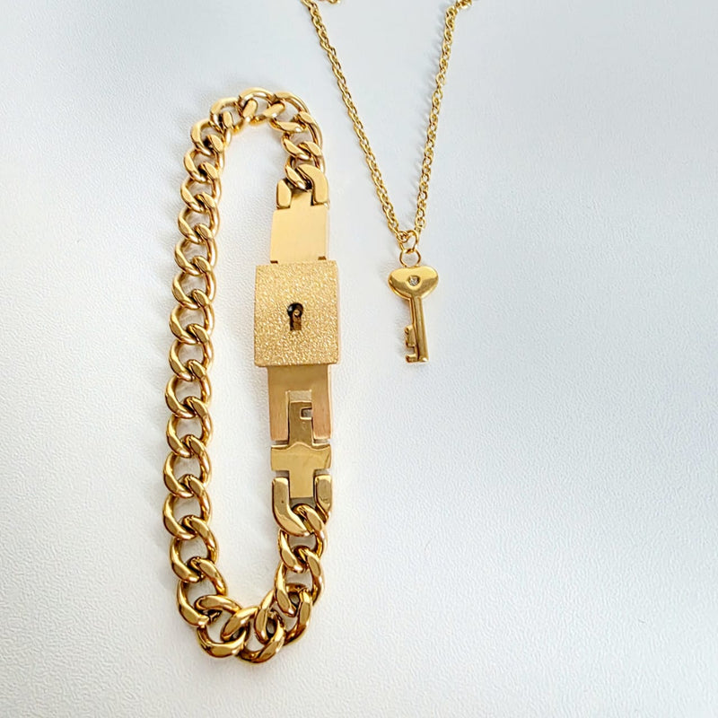 Set de Collar y Pulsera de Pareja con Llave del amor