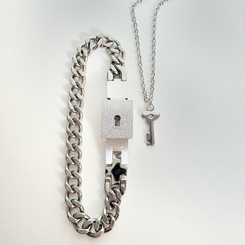 Set de Collar y Pulsera de Pareja con Llave del amor