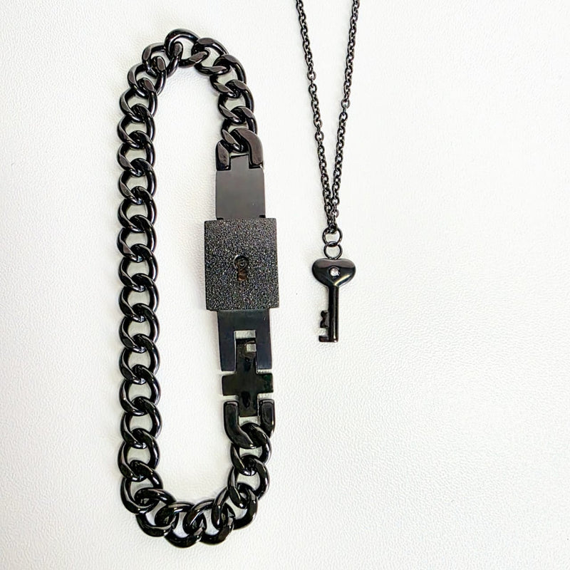 Set de Collar y Pulsera de Pareja con Llave del amor
