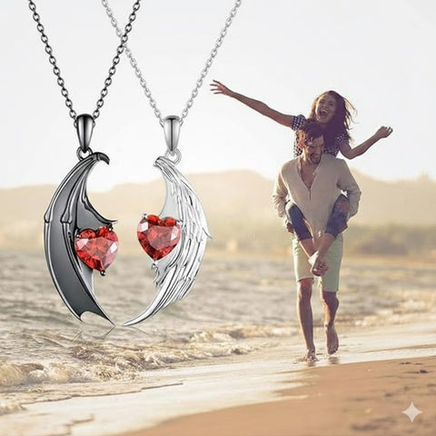 Image of COLLAR DE ANGEL Y DIABLO